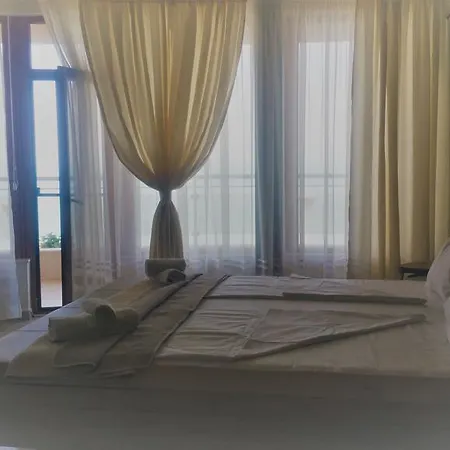 Albatros Private بريمورسكو